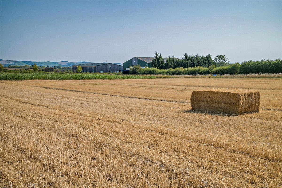  bedroom , Kings Lane, Longcot SN7 - Available