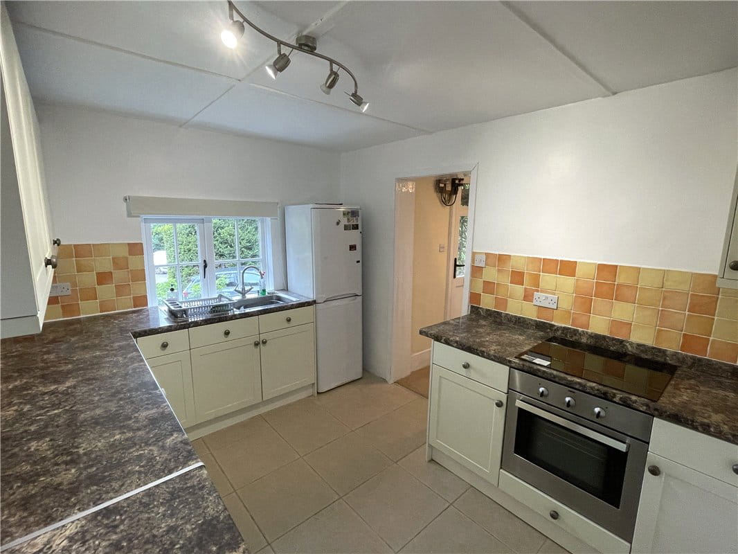  bedroom house, South Weston, Thame OX9 - Available