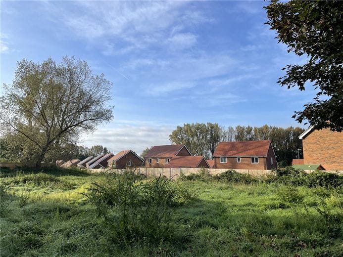  , Romsey, Hampshire SO51 - Available