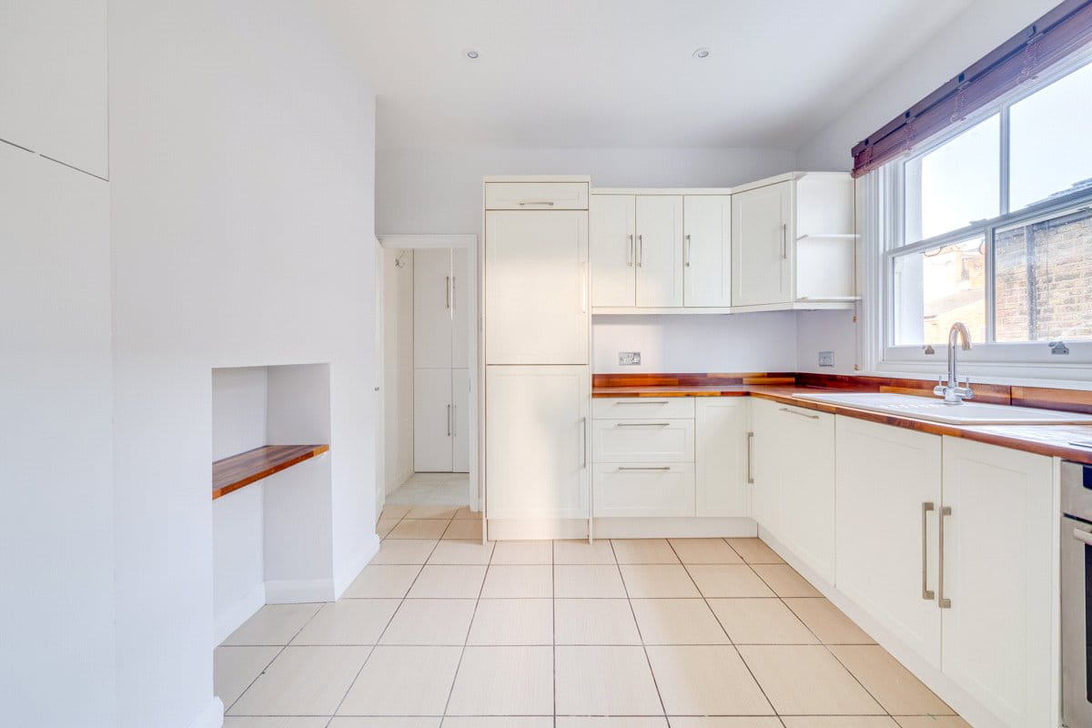 2 bedroom flat, Edgarley Terrace, London SW6