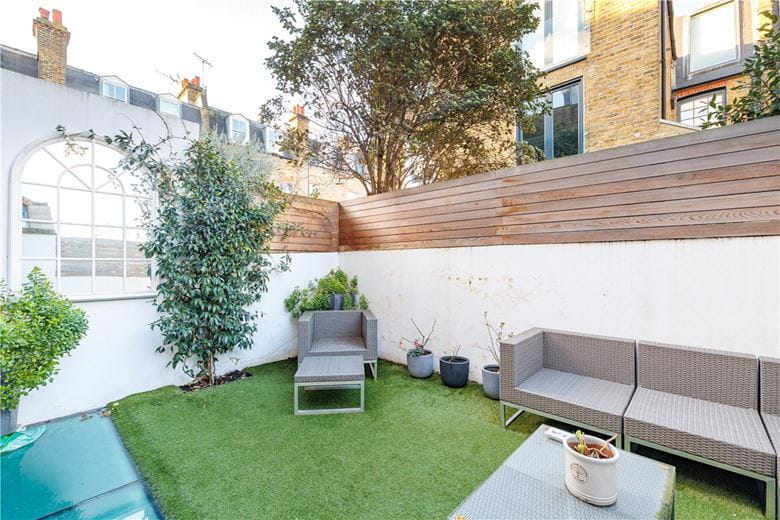 5 bedroom house, Harbledown Road, London SW6 - Available