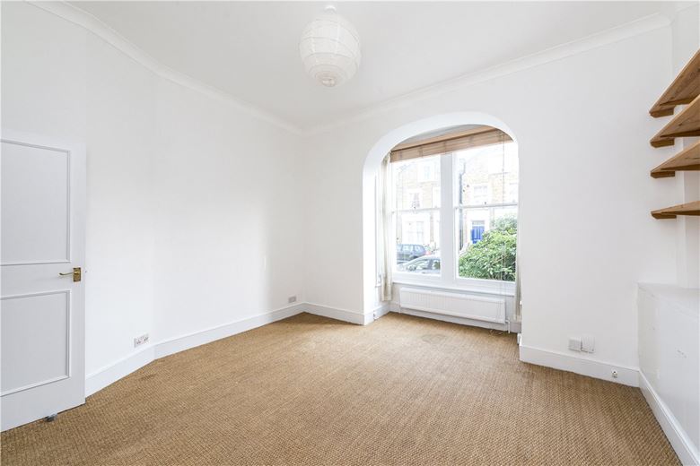 2 bedroom flat, St Stephens Avenue, London W12
