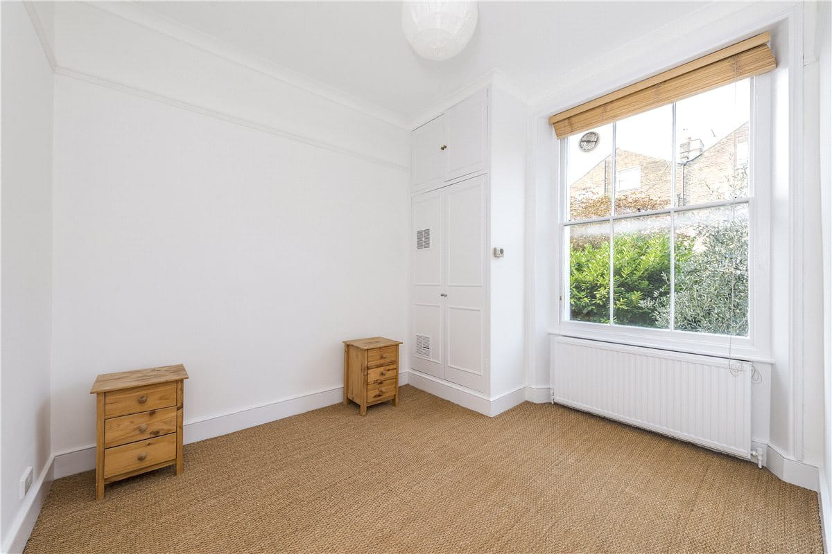 2 bedroom flat, St Stephens Avenue, London W12