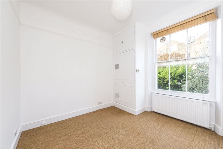 2 bedroom flat, St Stephens Avenue, London W12
