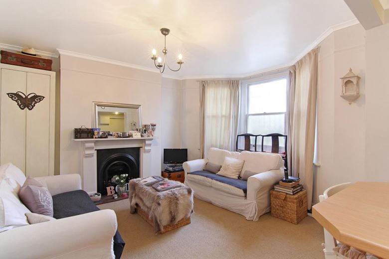 1 bedroom flat, Bloom Park Road, Fulham SW6 - Let Agreed