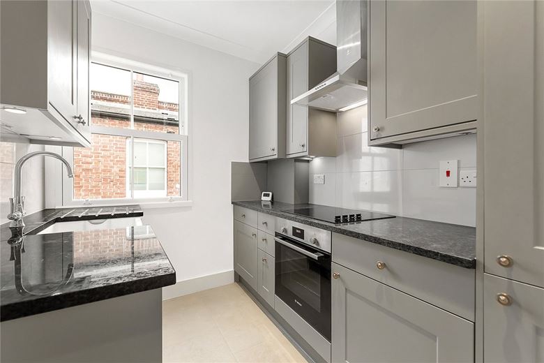 2 bedroom flat, Marville Road, London SW6 - Let Agreed