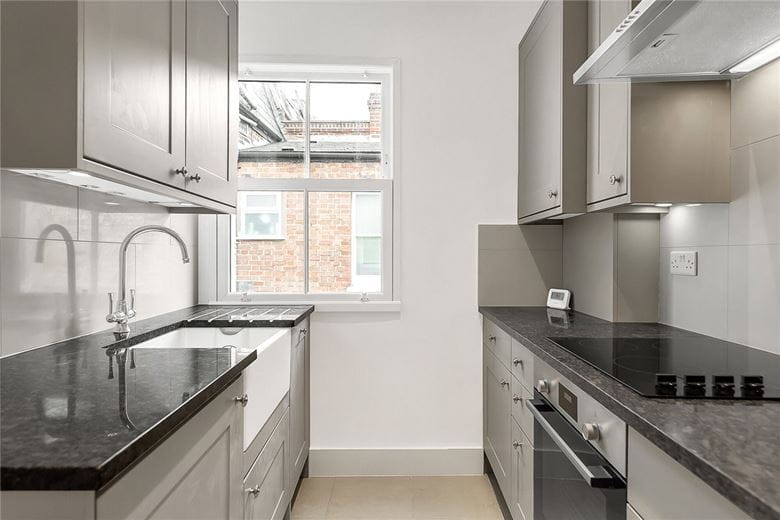 2 bedroom flat, Marville Road, London SW6 - Let Agreed