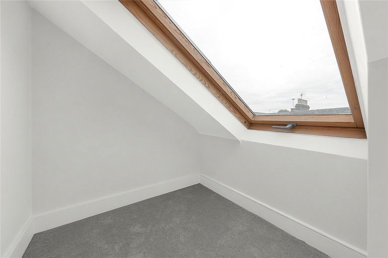 2 bedroom flat, Marville Road, London SW6 - Let Agreed