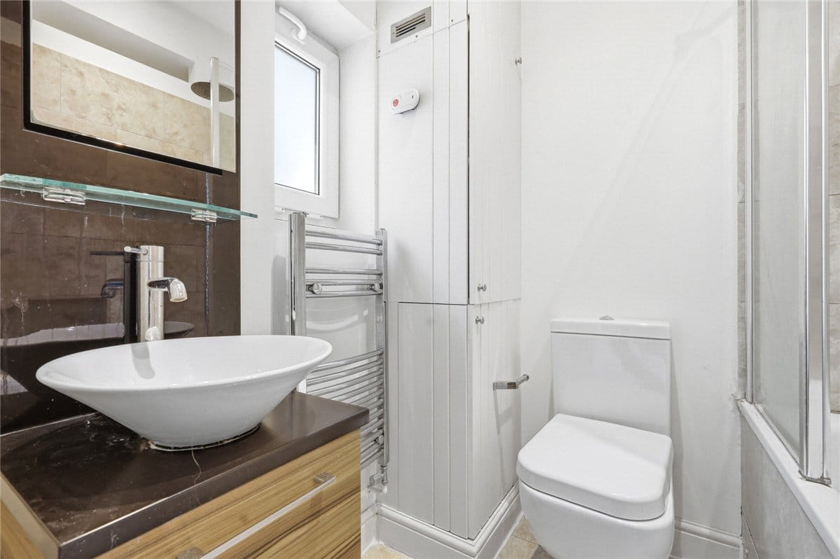 1 bedroom flat, Crookham Road, London SW6 - Available