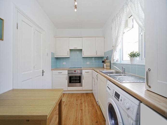 1 bedroom flat, Pursers Cross Road, London SW6