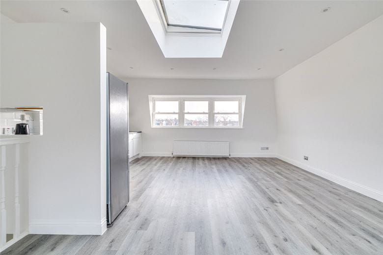 2 bedroom flat, New Kings Road, London SW6 - Available