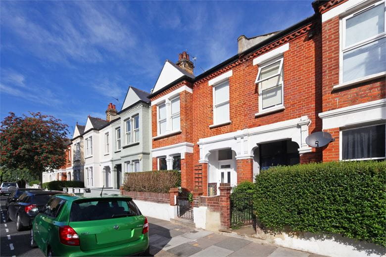 2 bedroom flat, Danehurst Street, London SW6 - Let Agreed