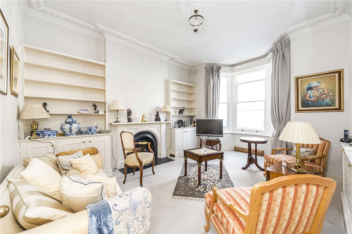1 bedroom flat, Bishops Road, London SW6 - Available