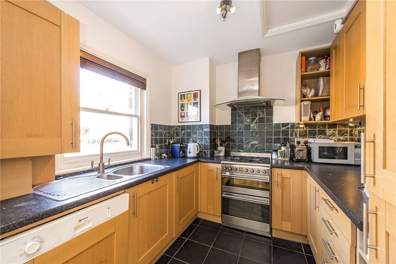 2 bedroom maisonette, Marryat Square, Wyfold Road SW6