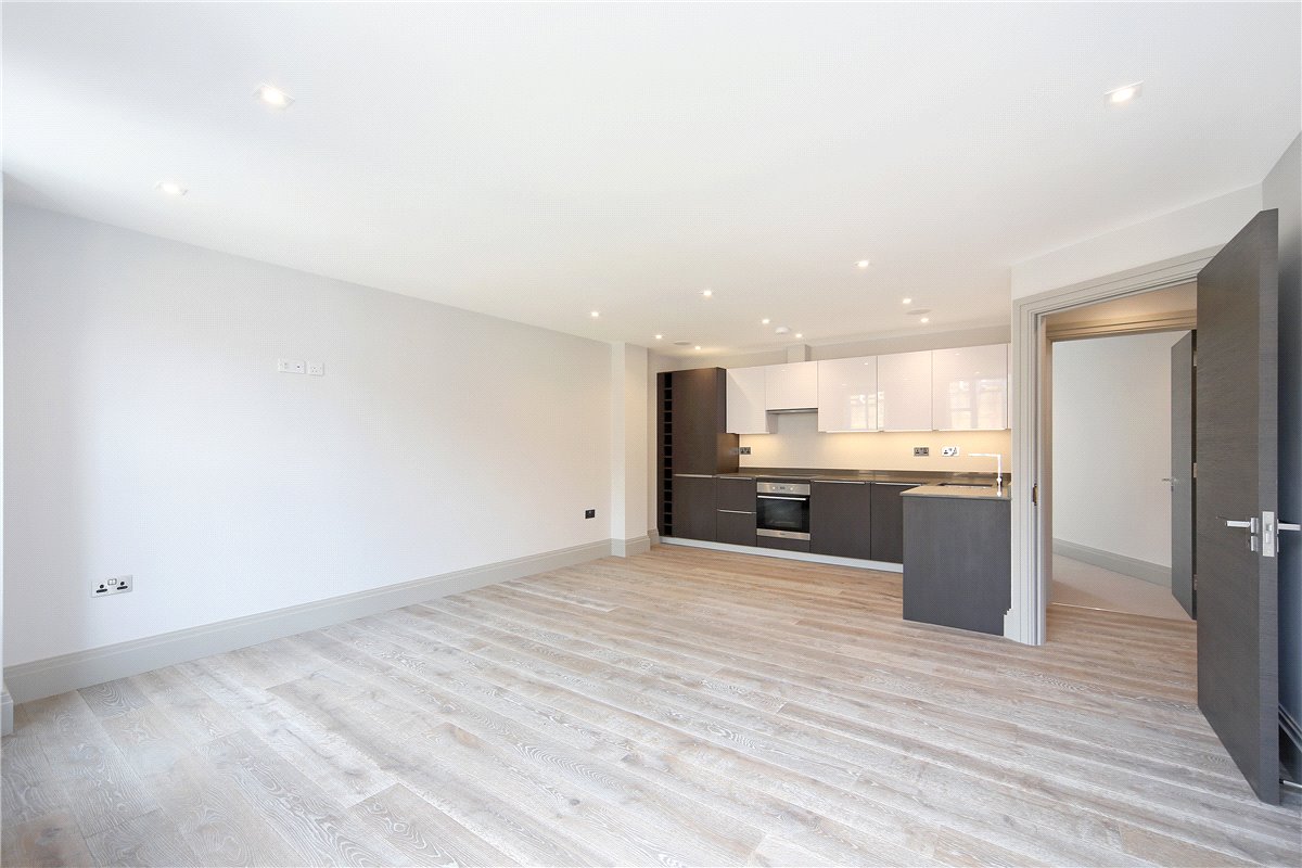 1 bedroom flat, Grayton House, 498-504 Fulham Road SW6 - Available