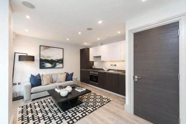 1 bedroom flat, Grayton House, 498-504 Fulham Road SW6 - Available