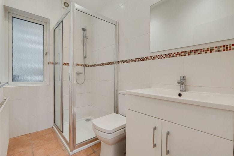2 bedroom flat, Sedlescombe Road, London SW6 - Let Agreed