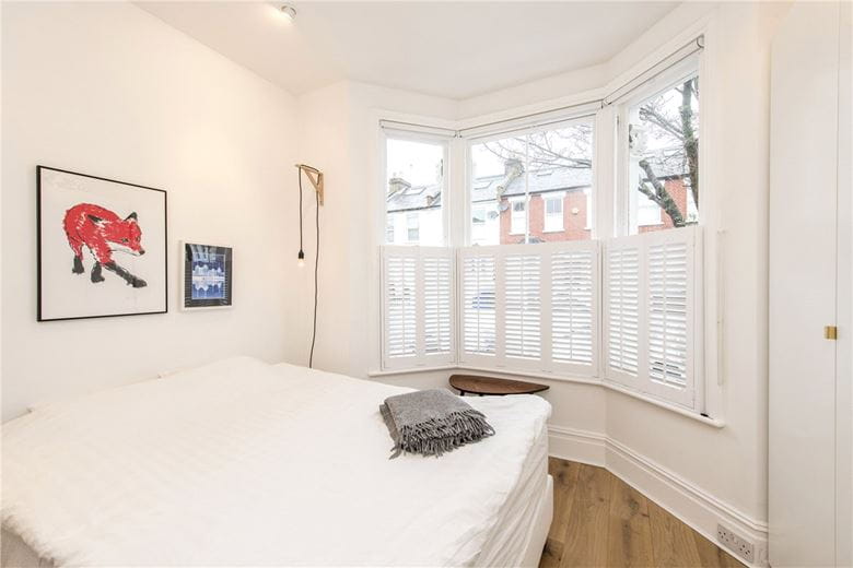 2 bedroom flat, Mendora Road, London SW6