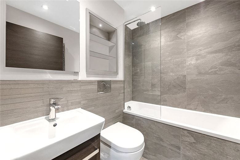 1 bedroom flat, Grayton House, 498-504 Fulham Road SW6 - Available