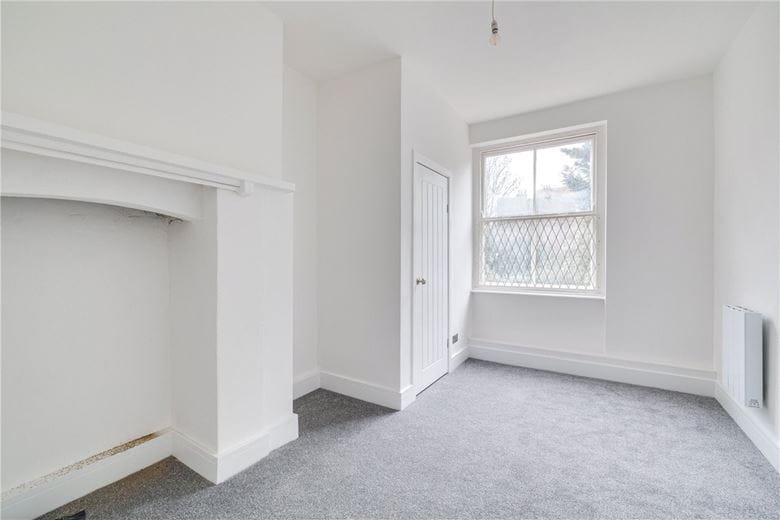 2 bedroom flat, Waldemar Avenue Mansions, Waldemar Avenue SW6 - Let Agreed