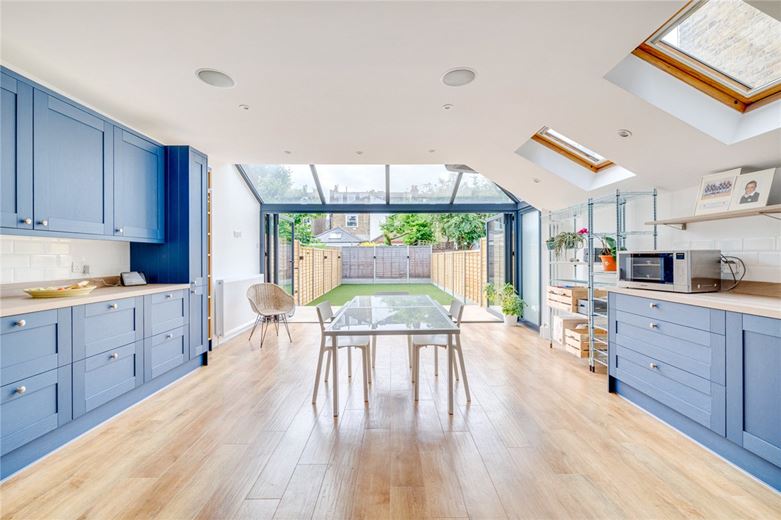 5 bedroom house, Queensmill Road, London SW6