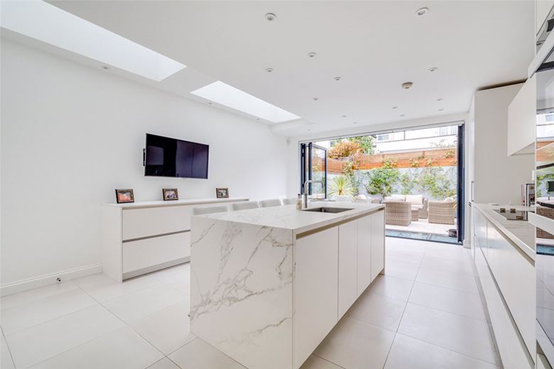 5 bedroom house, Ashington Road, London SW6 - Available