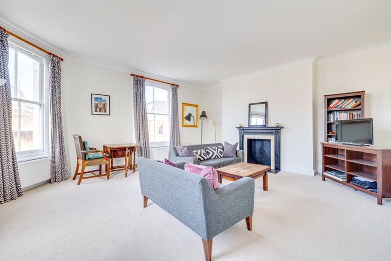 3 bedroom maisonette, Fulham Road, London SW6