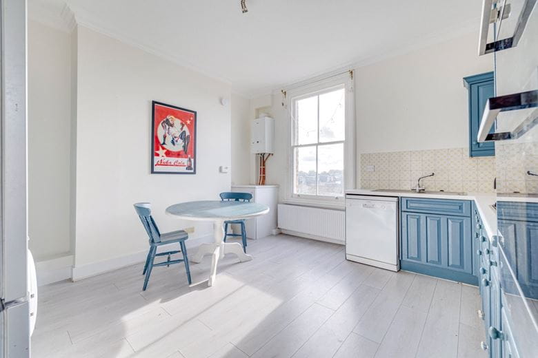 3 bedroom maisonette, Fulham Road, London SW6 - Let Agreed