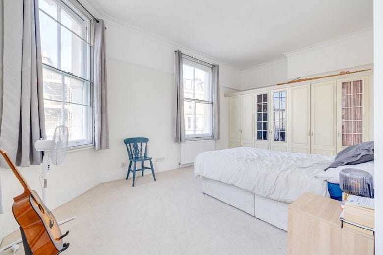 3 bedroom maisonette, Fulham Road, London SW6 - Let Agreed