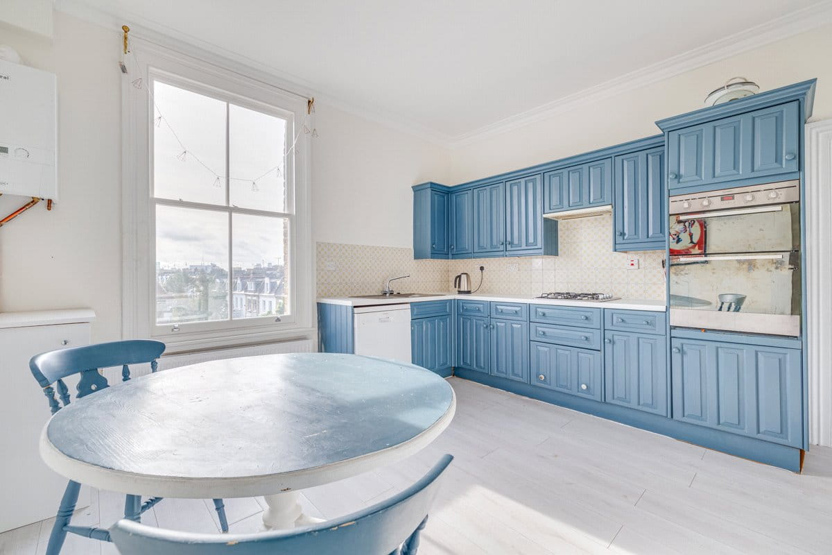 3 bedroom maisonette, Fulham Road, London SW6 - Let Agreed