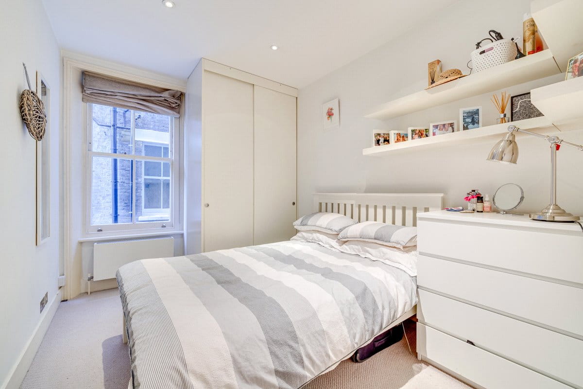 3 bedroom flat, Drive Mansions, Fulham Road SW6 - Available