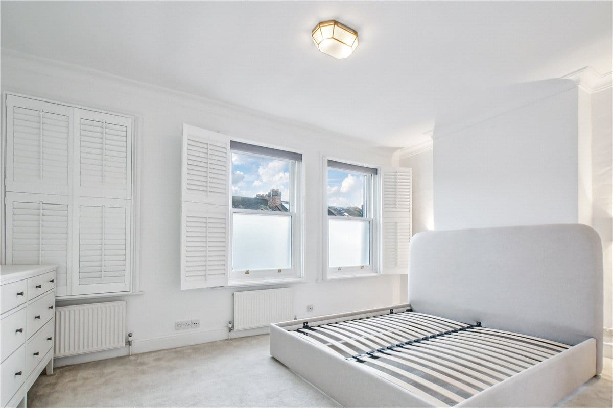 3 bedroom house, Colehill Lane, London SW6 - Available