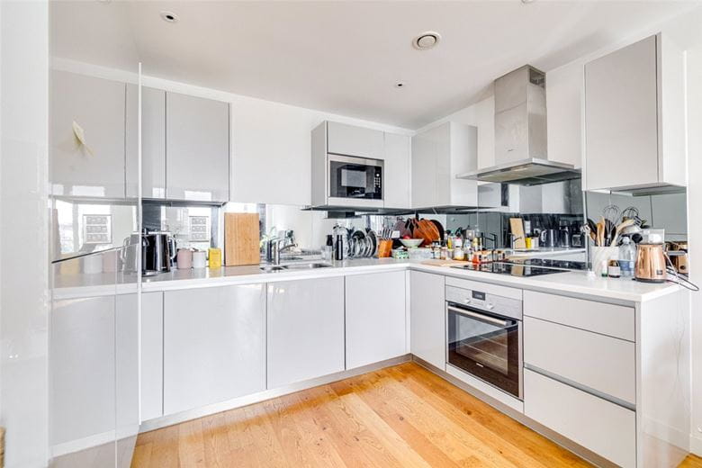 2 bedroom flat, Sharp House, 91 Goldhawk Road W12 - Available