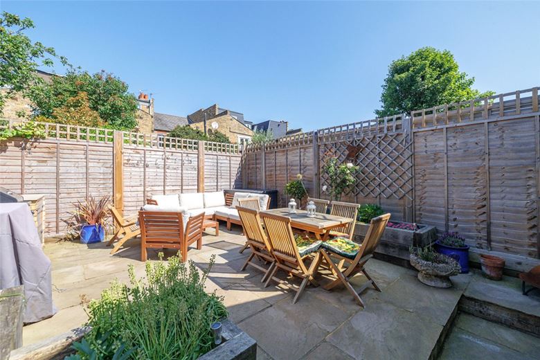 2 bedroom flat, Kingwood Road, London SW6
