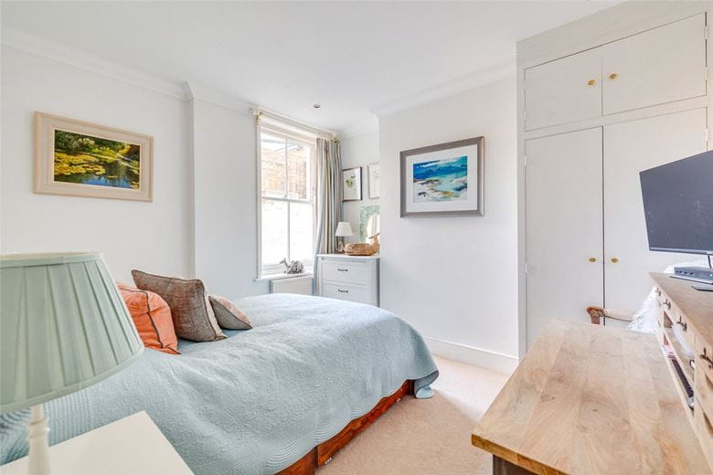 2 bedroom flat, Kingwood Road, London SW6