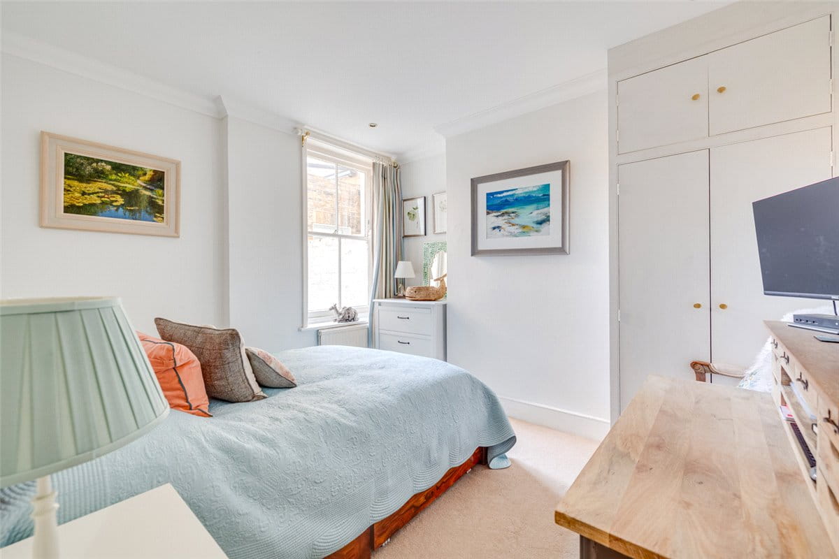 2 bedroom flat, Kingwood Road, London SW6