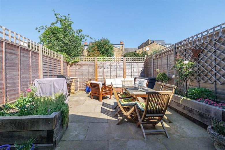 2 bedroom flat, Kingwood Road, London SW6