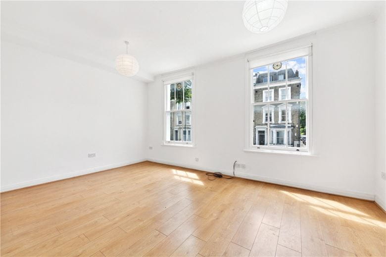 1 bedroom flat, Harwood Road, London SW6 - Let Agreed
