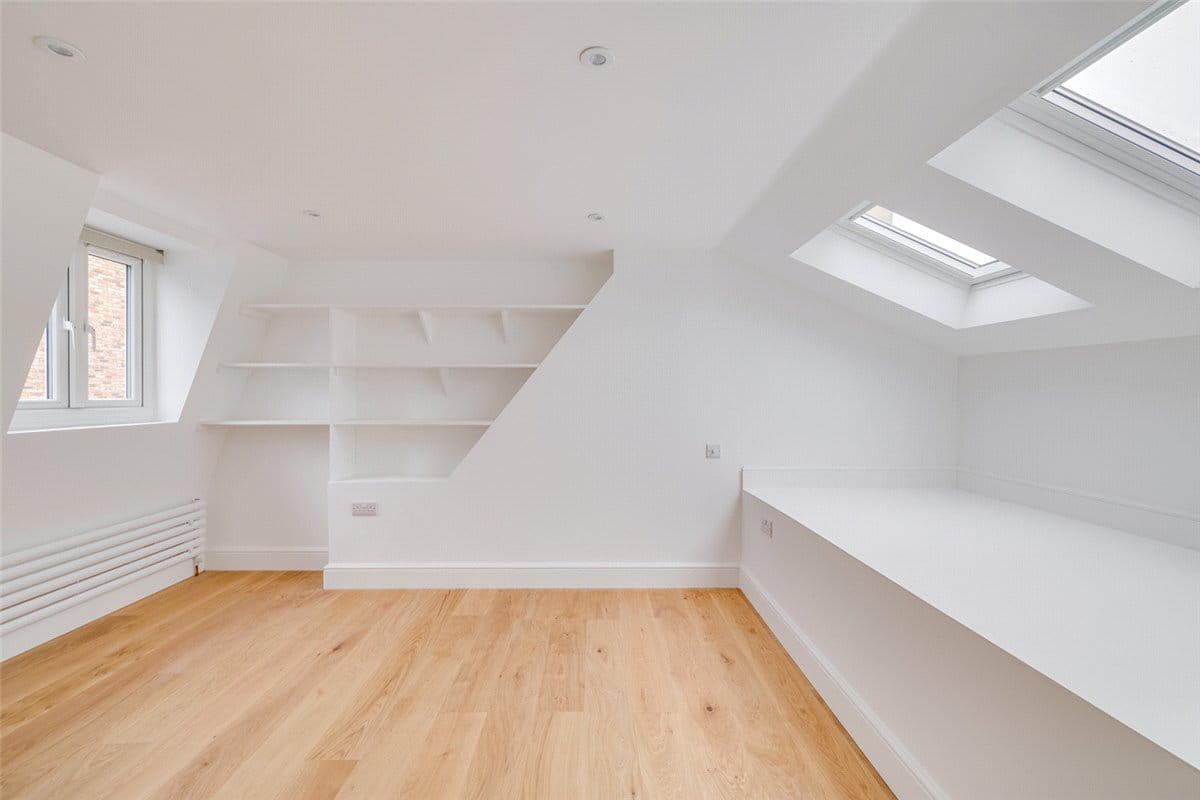 4 bedroom house, Hannell Road, London SW6