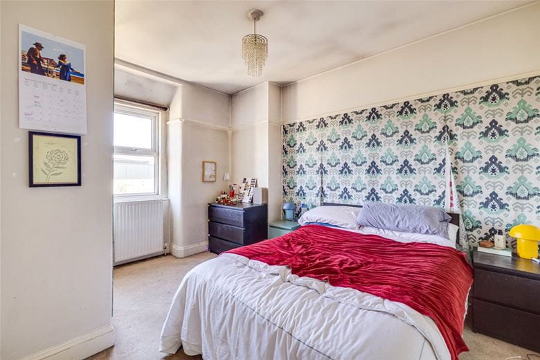 2 bedroom flat, Munster Road, London SW6 - Available