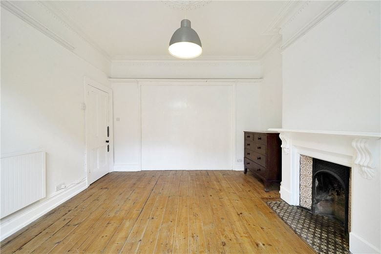 1 bedroom flat, Lilyville Road, London SW6 - Available