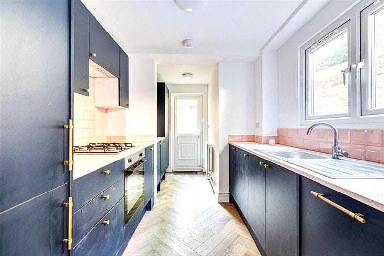 1 bedroom maisonette, Effie Road, London SW6 - Let Agreed