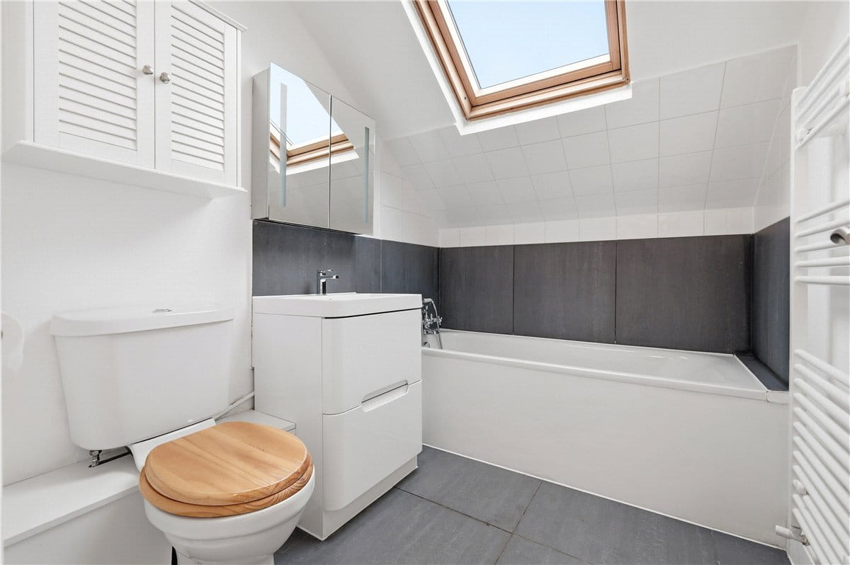 5 bedroom house, Farm Lane, London SW6 - Available