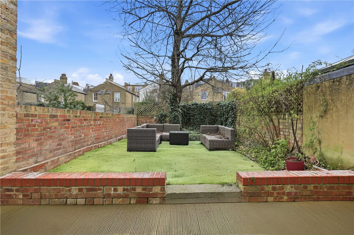 5 bedroom house, Farm Lane, London SW6 - Available