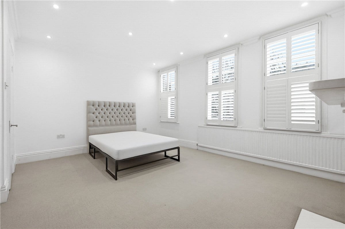 5 bedroom house, Farm Lane, London SW6 - Available