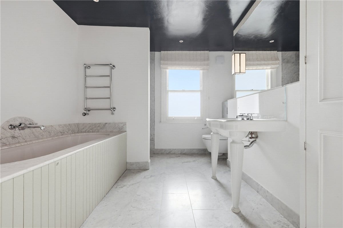 4 bedroom house, Rosaville Road, London SW6 - Available