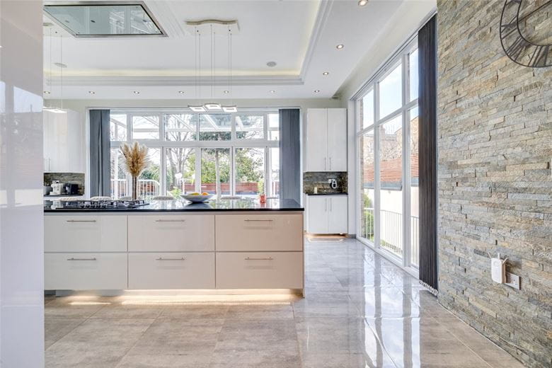 5 bedroom house, Fulham Palace Road, Fulham SW6 - Available