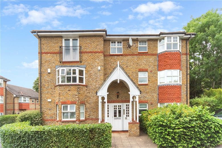 2 bedroom flat, Clockhouse Place, London SW15 - Available