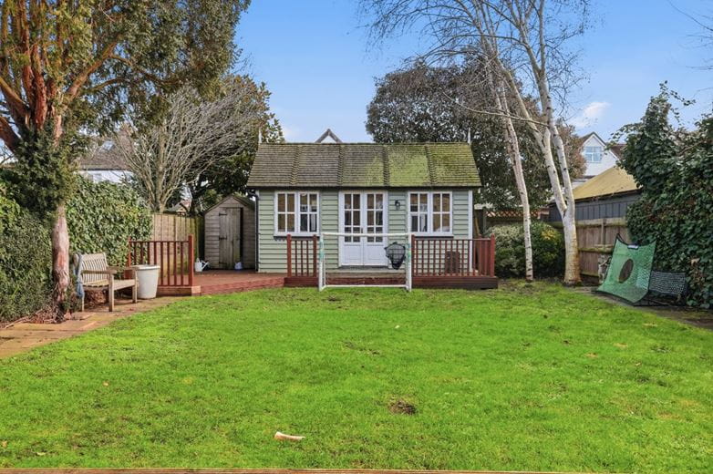 5 bedroom house, Belgrave Road, Barnes SW13 - Available