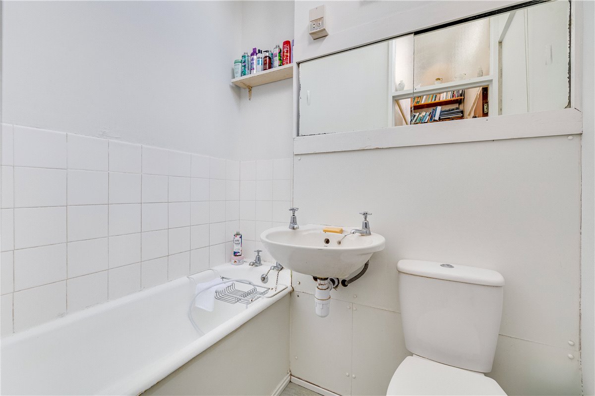 3 bedroom house, Tibbets Close, London SW19 - Sold STC